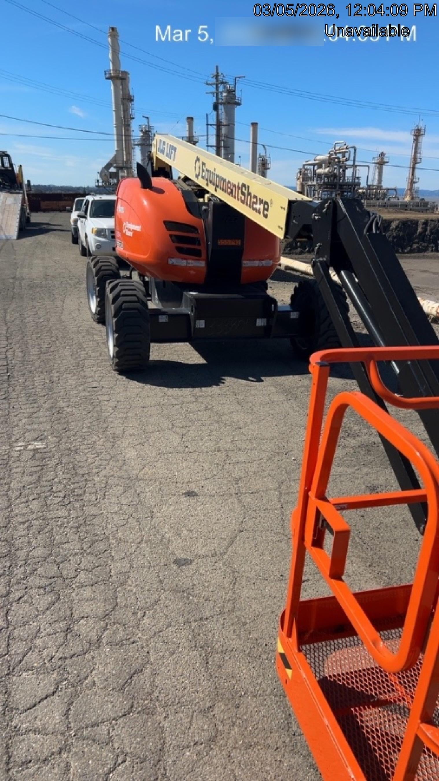 2025 JLG 600AJ