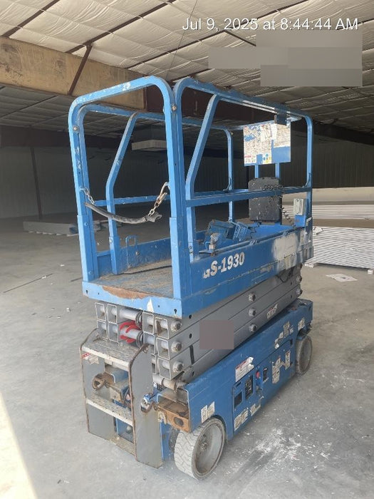 2020 Genie GS-1930 Fixed rails with chain entry gate - Pre A92.20