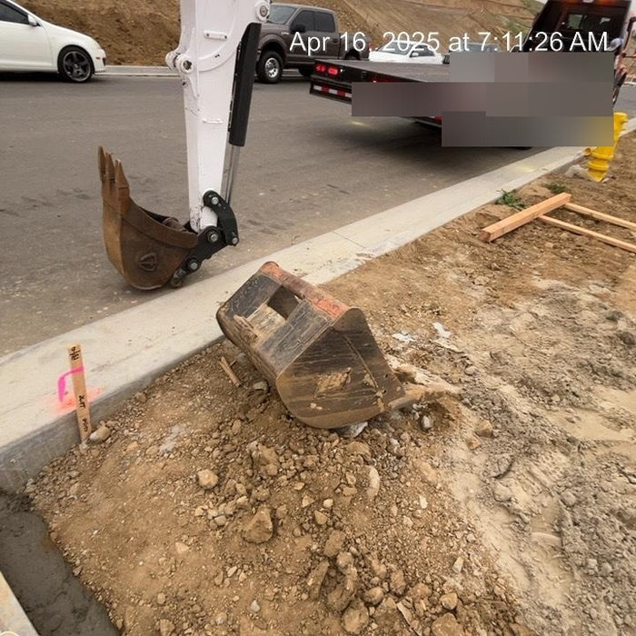 2021 DOOSAN 30" Bucket - Doosan