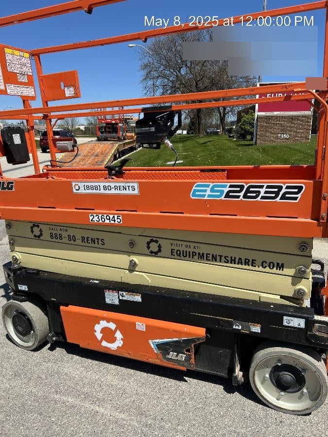 2022 JLG ES2632