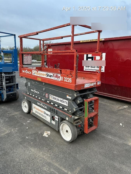 2018 Skyjack SJIII-3226 Skyjack SJIII3226 Scissor Lift w/Trojan Batteries