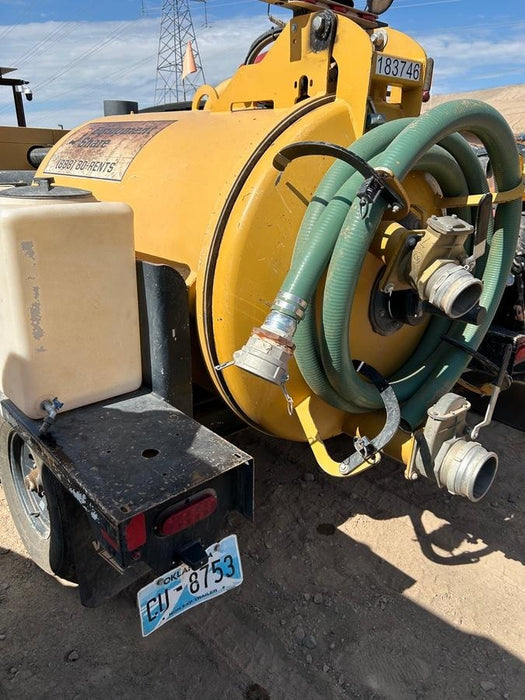 2021 Vac-Tron LP573XDT T4 Koehler Diesel Engine, 500 Gallon Debris Tank, x2 100 Gallon Water Tanks