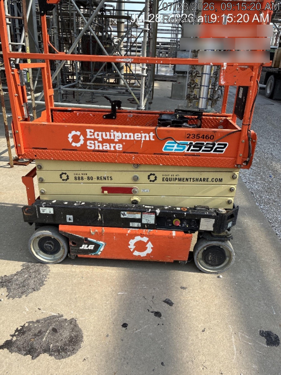 2022 JLG ES1932