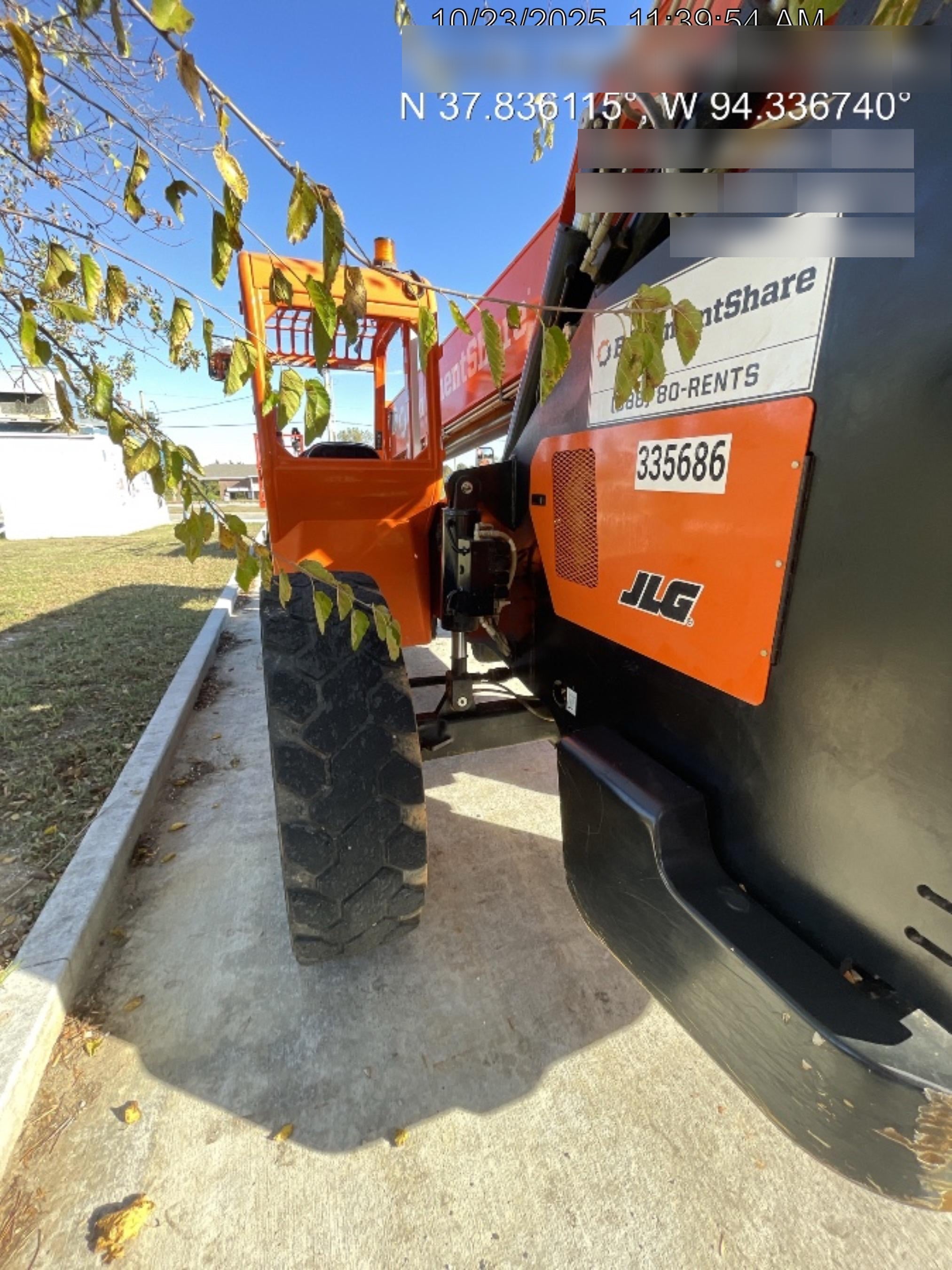 2023 SKYTRAK 8042