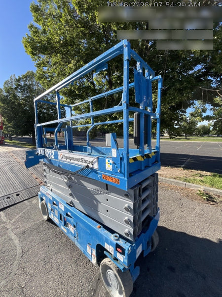 2022 GENIE GS-3232