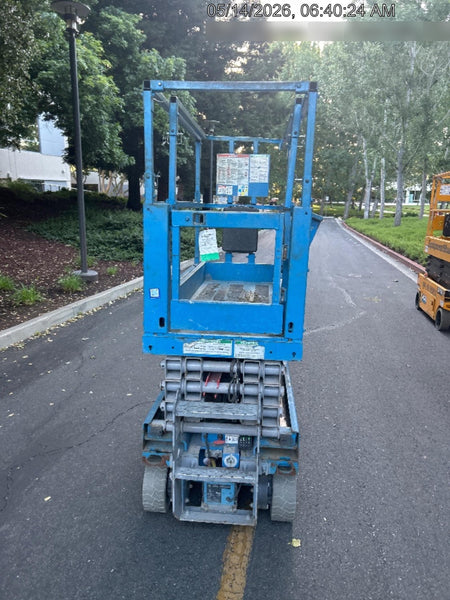 2020 Genie GS-1930 Solid Non Marking Tires, Beacon, Folding rails with half height swing gate, 800W Inverter