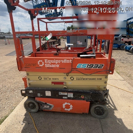 2022 JLG ES1932