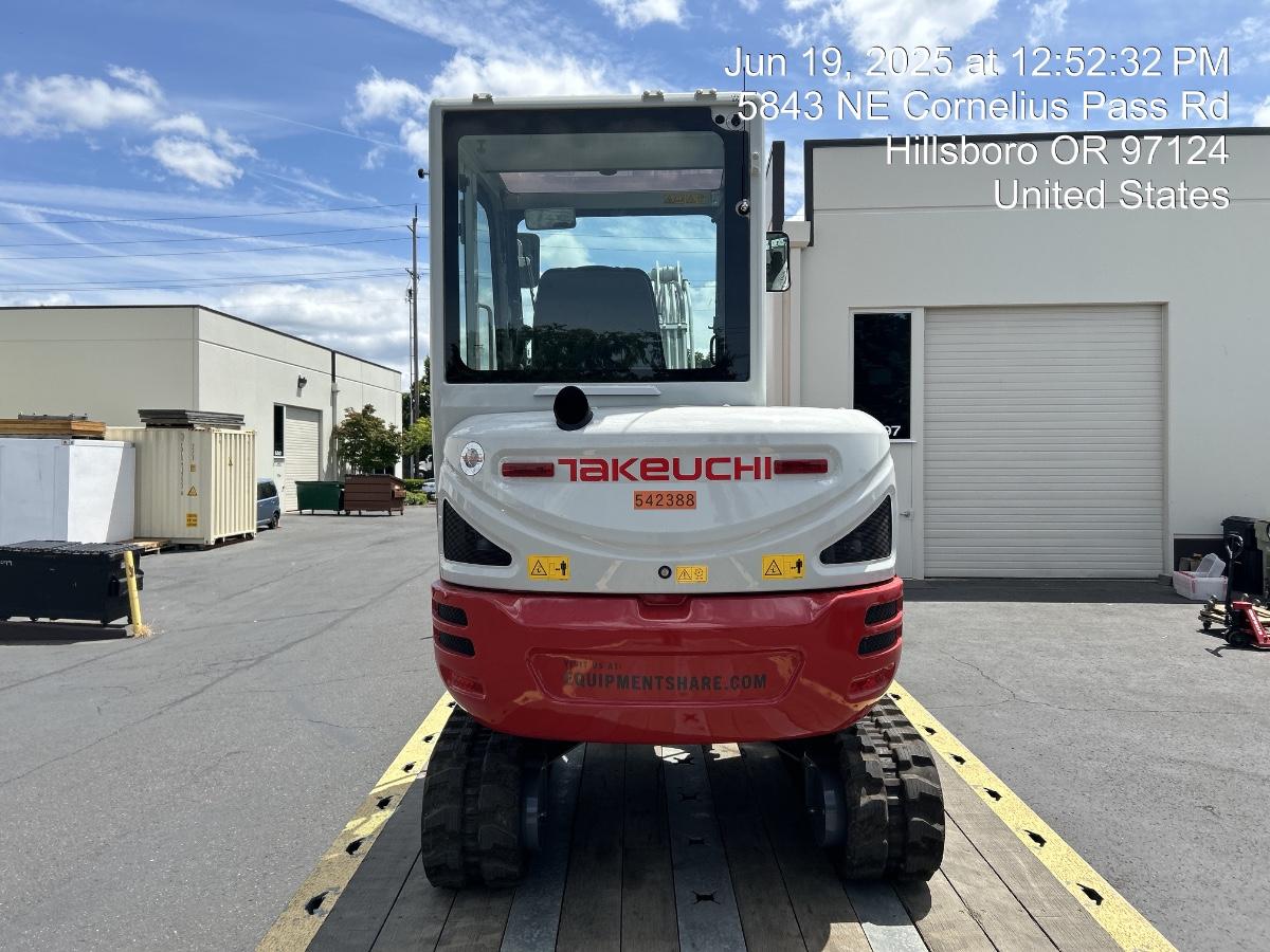 2025 TAKEUCHI TB235-2CR