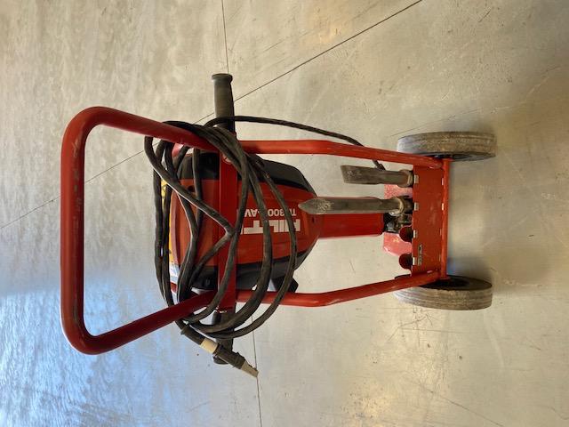 2020 HILTI TE 3000-AVR