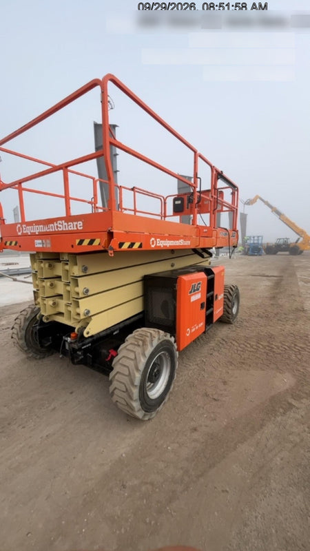 2023 JLG RT4394