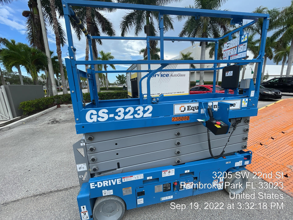2022 GENIE GS-3232