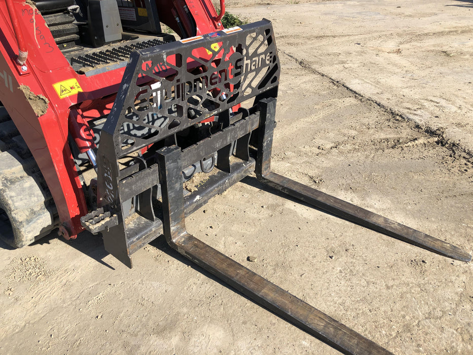 2018 PALADIN 48" Pallet Forks - Paladin