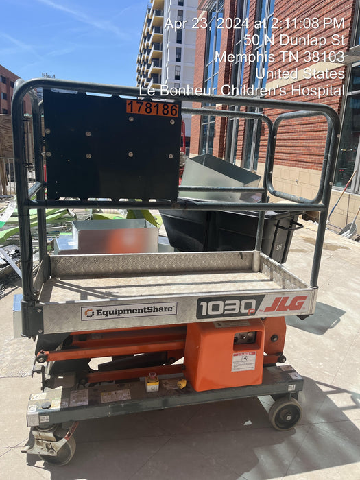 2021 JLG 1030P