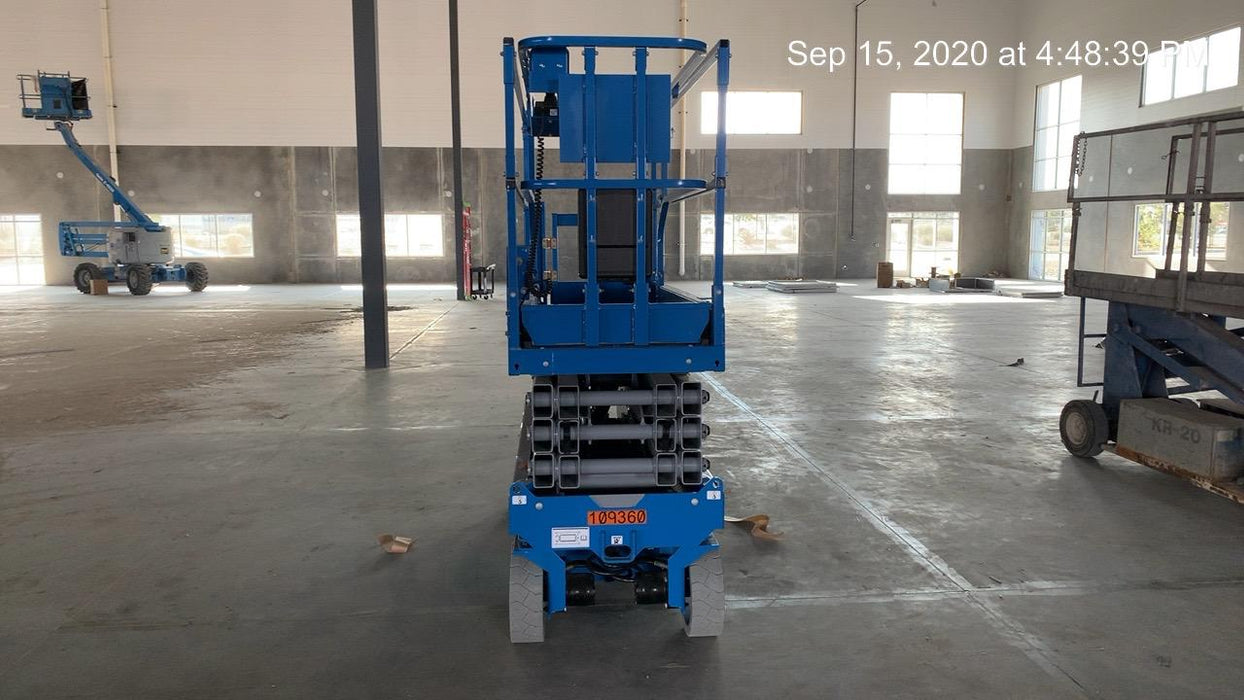 2020 Genie GS-2632 Solid NM Tires, Folding Rails with Half-Height Swing Gate, Beacon