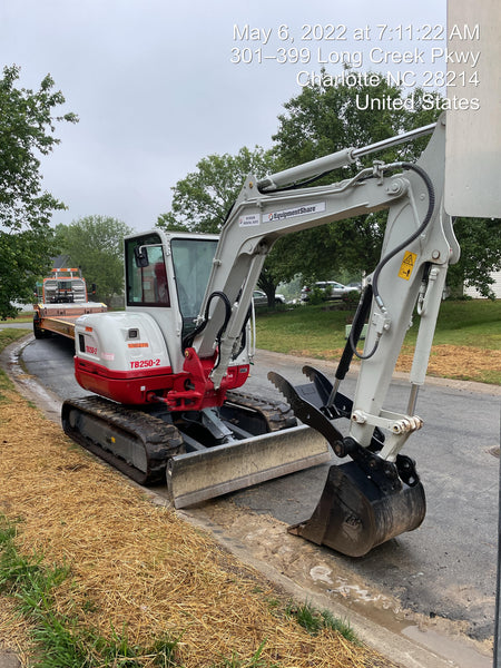 2021 TAKEUCHI TB250-2C