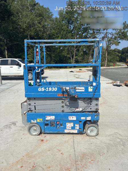 2020 Genie GS-1930 Solid Non Marking Tires, Beacon, Folding rails with half height swing gate