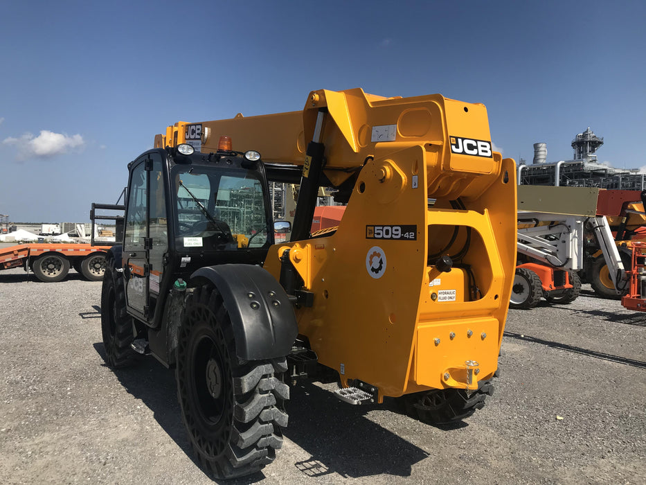 2020 JCB 509-42 Cab/Heat/Air, Solid Tires, Work Lights, Beacon, Aux Hydraulics, Back up Alarm, Lifting Eye, ES Decals