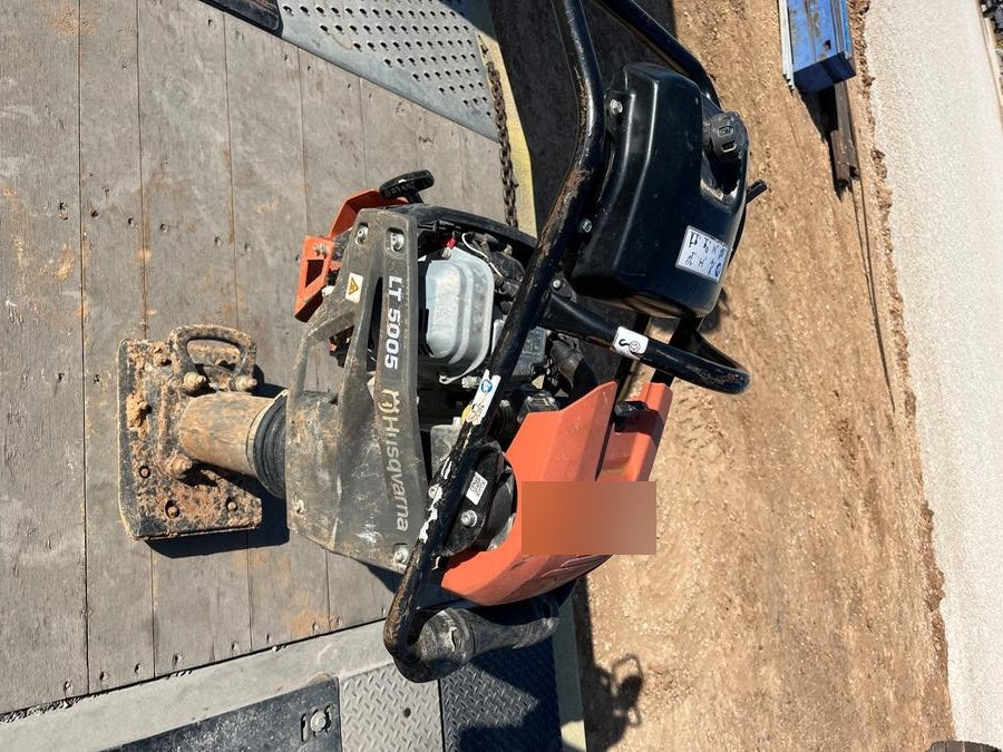 2024 HUSQVARNA LT5005