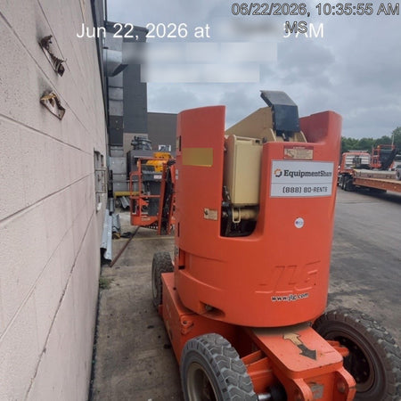 2019 JLG E300AJP