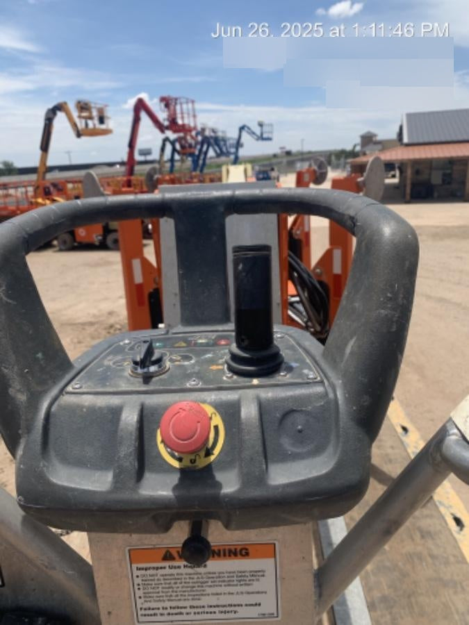 2023 JLG T500J