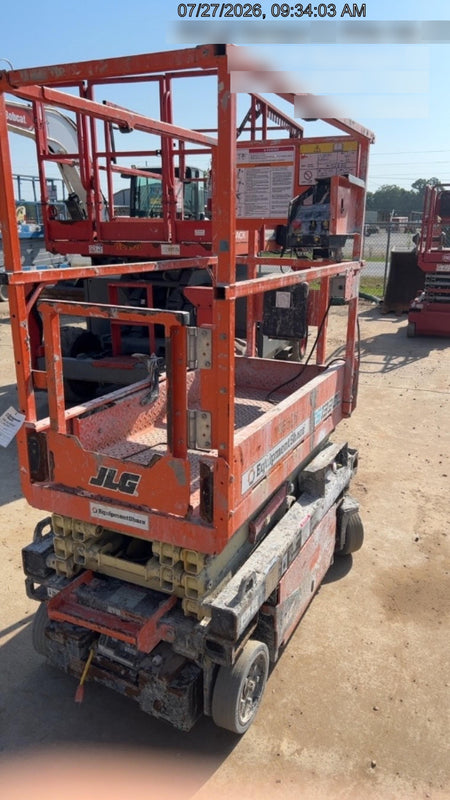2021 JLG ES1330L