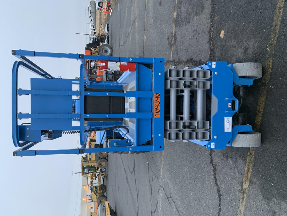 2020 Genie GS-2632 Solid NM Tires, Folding Rails with Half-Height Swing Gate, Beacon, 800W Invertor