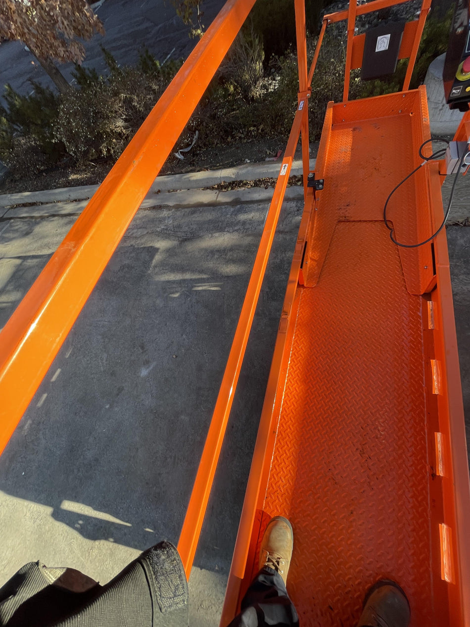 2022 JLG ES2632