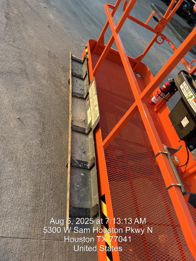 2025 JLG 660SJ