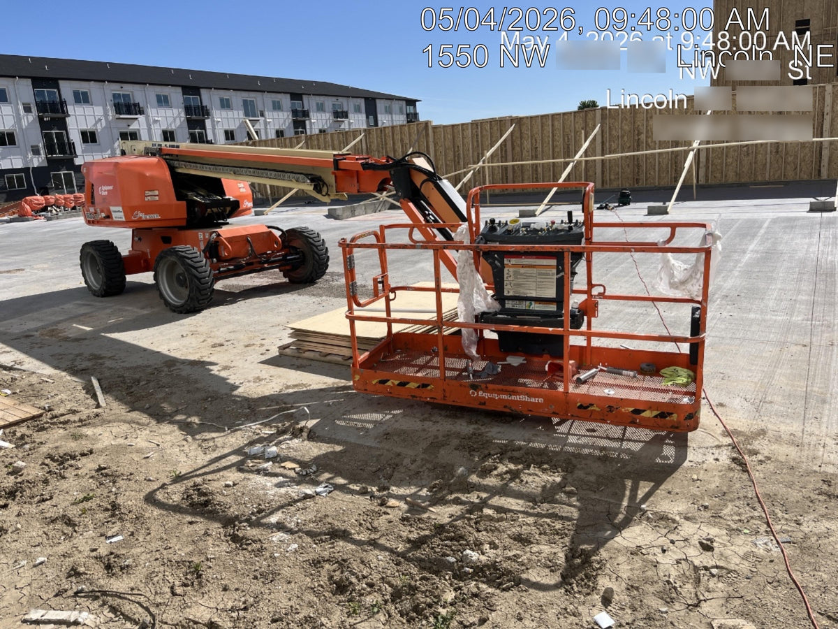 2022 JLG 660SJ