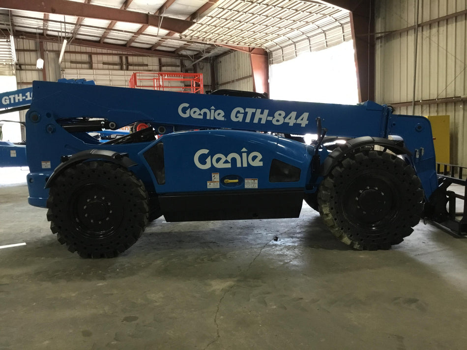 2017 GENIE GTH-844