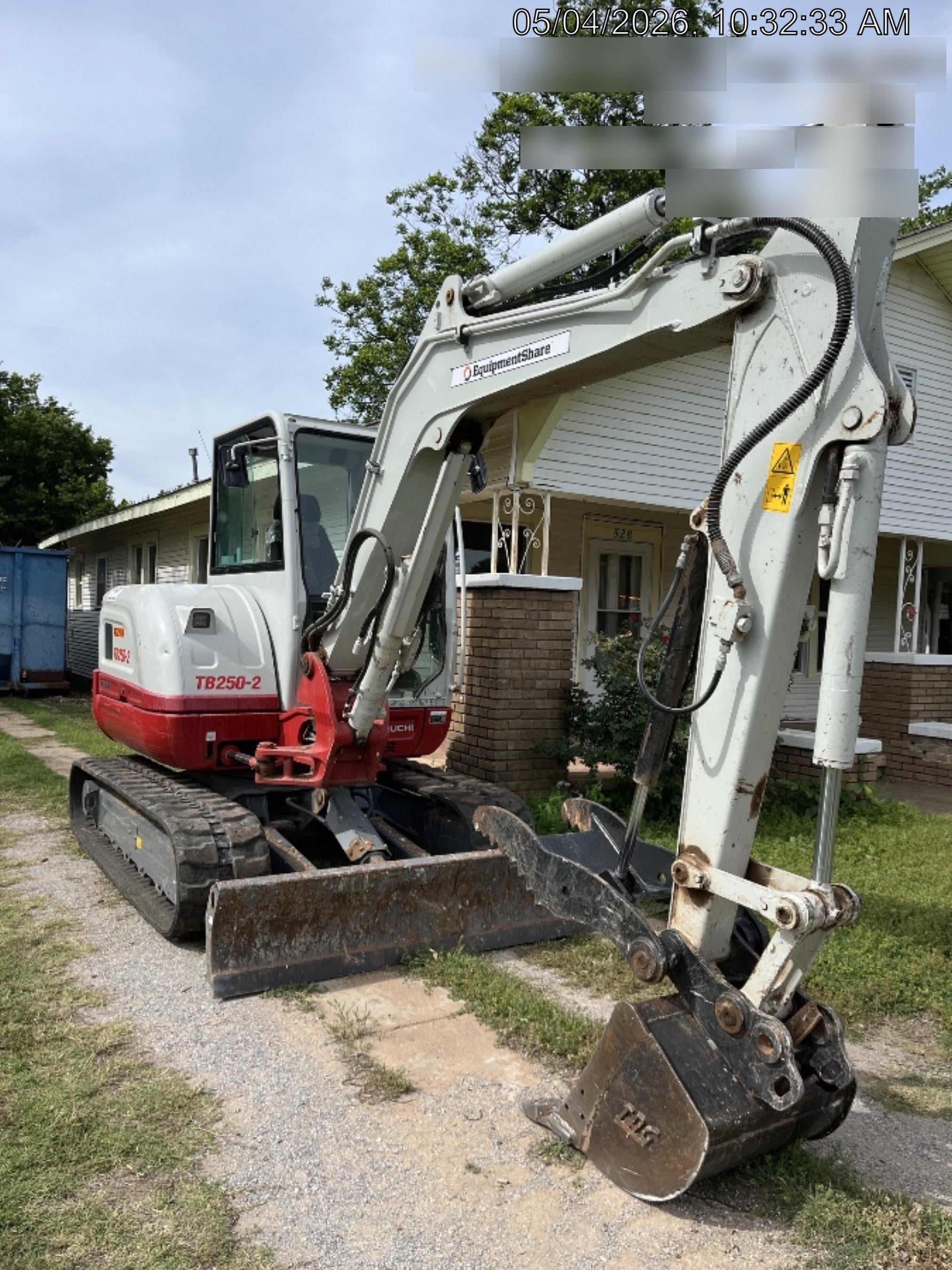 2024 TAKEUCHI TB250-2CR