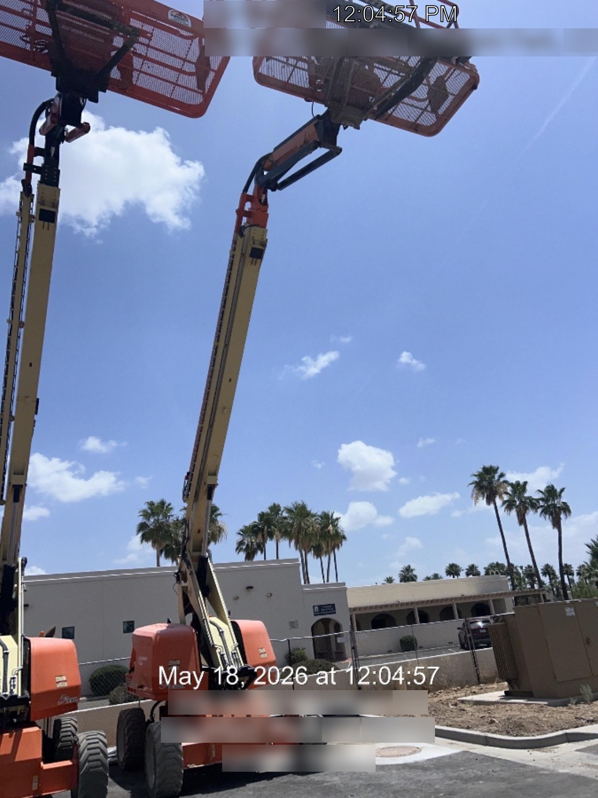 2022 JLG 660SJ