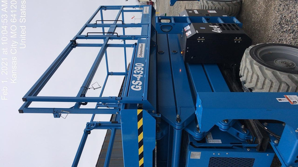 2020 GENIE GS-4390 RT