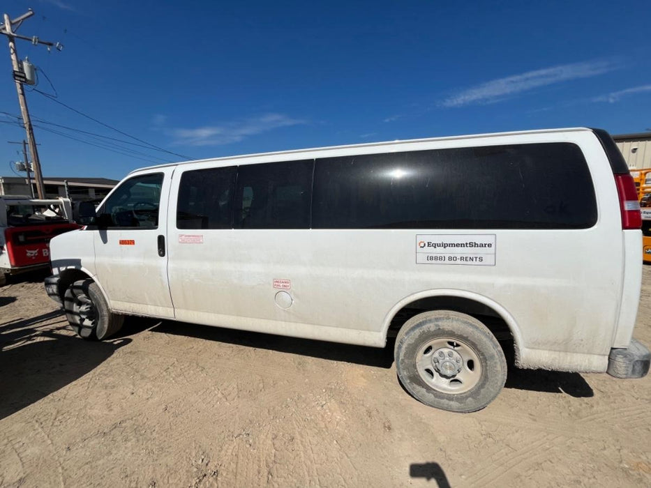 2025 CHEVROLET Express Van - Rental