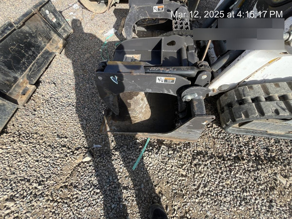 2018 PALADIN 76" Scrap Grapple Bucket - Paladin