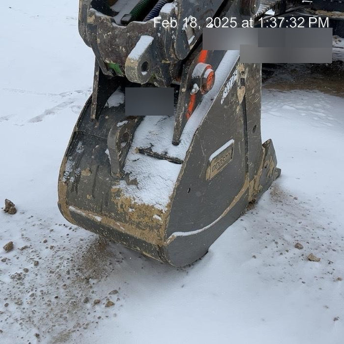 2020 DOOSAN 24" Bucket-Doosan