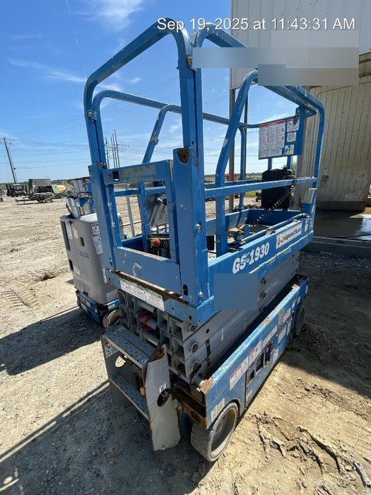 2020 Genie GS-1930 Solid Non Marking Tires, Beacon, Folding rails with half height swing gate