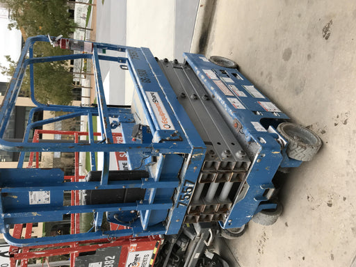 2017 Genie GS-1930 Genie GS-1930 Lift w/Fixed Rail and Chain Entry