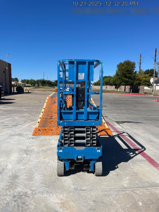 2019 Genie GS-1930 Fixed Rails with Chain Entry