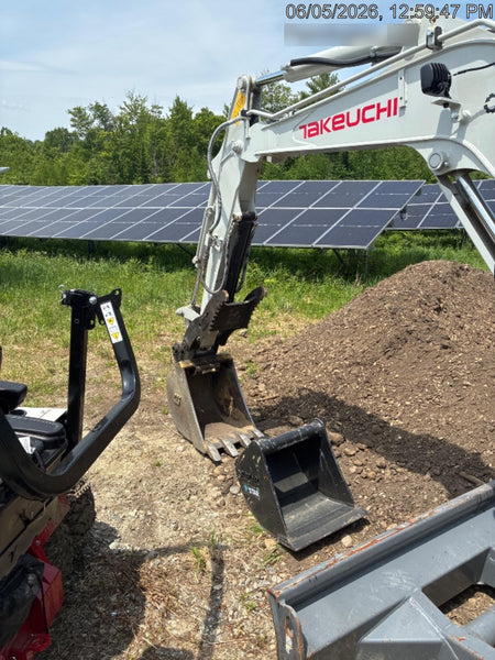 2025 TAKEUCHI TB235-2CR