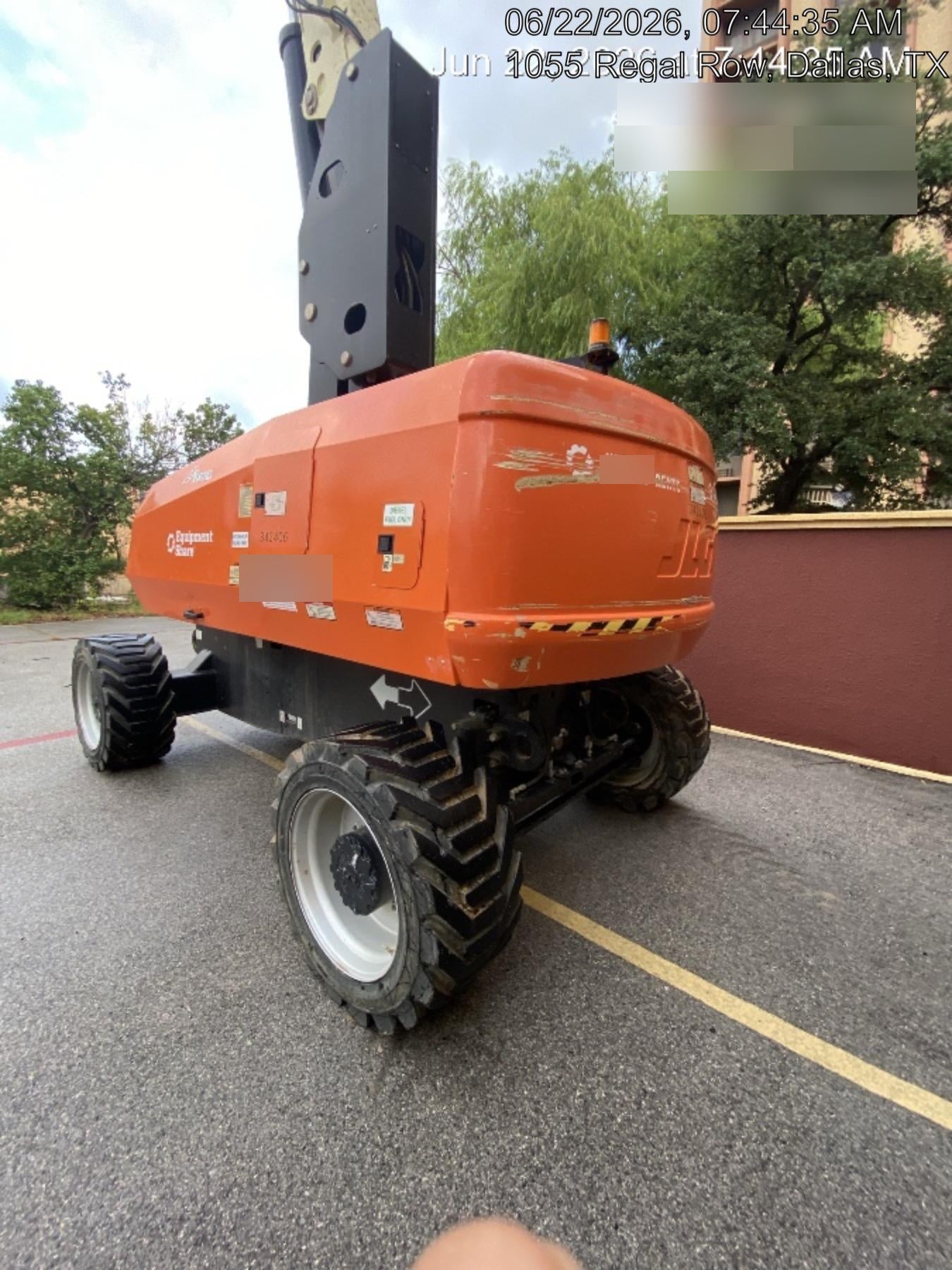 2023 JLG 860SJ