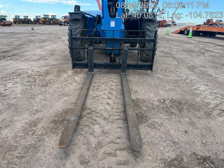 2018 Genie GTH-844 Genie GTH-844 w/Enclosed Cab w/HVAC, Work Lights, Solid Tires, Beacon, 60" Carriage and Forks