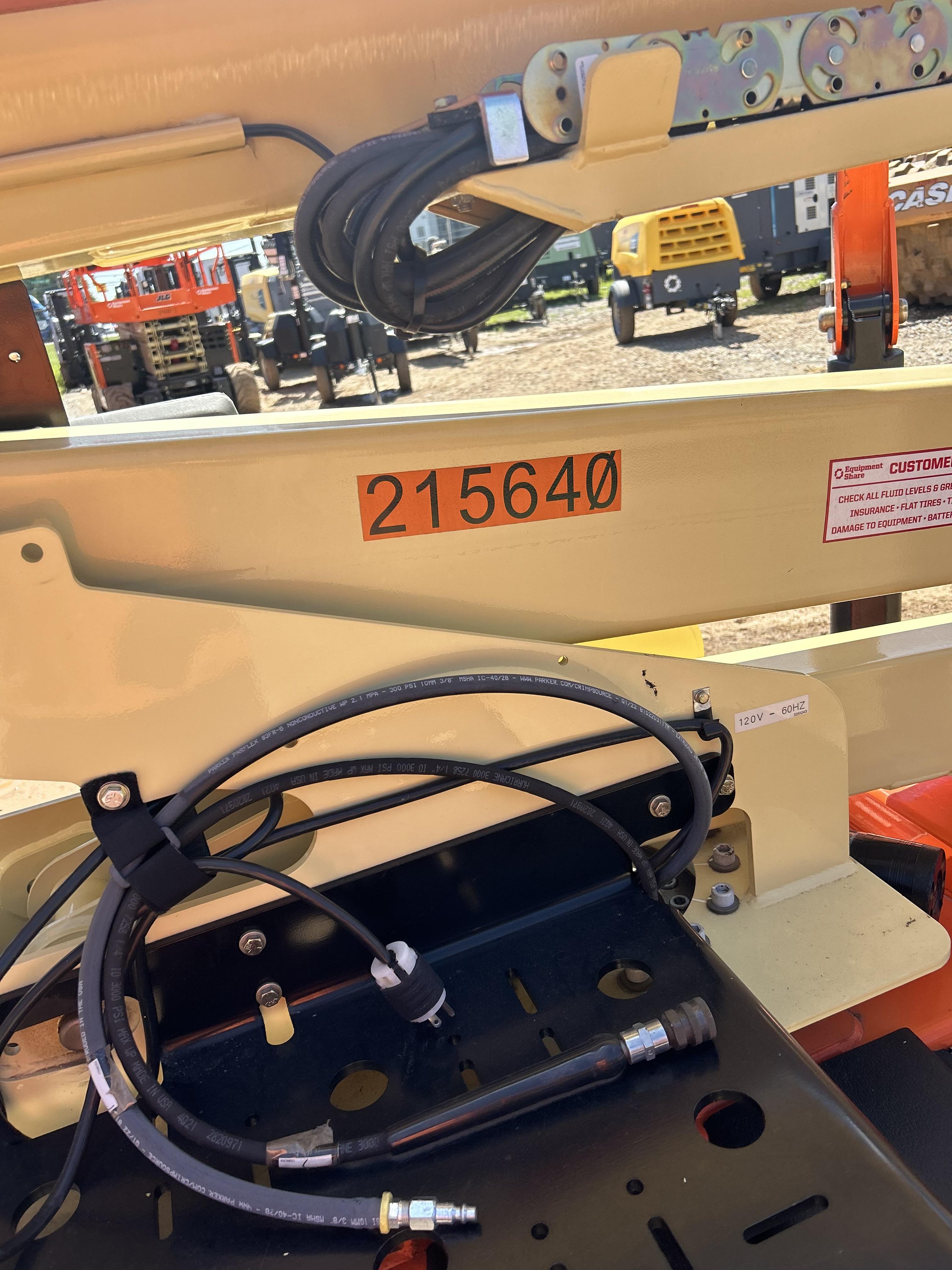 2022 JLG T500J