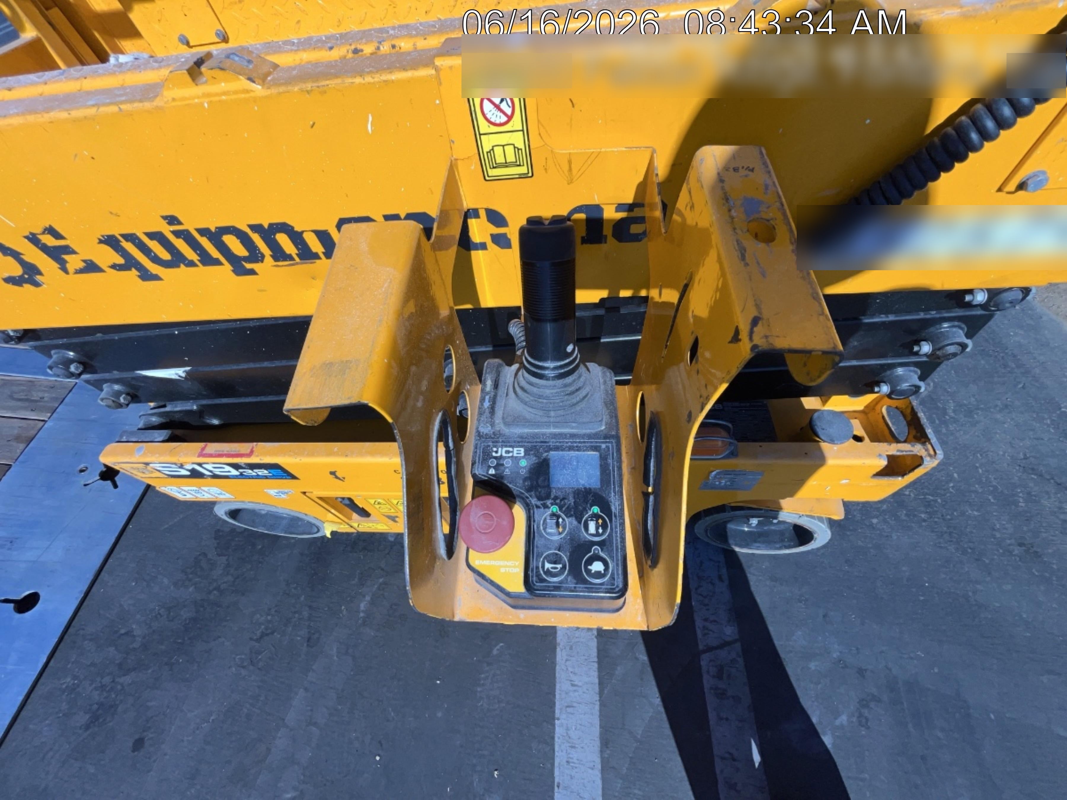 2024 JCB S1932E