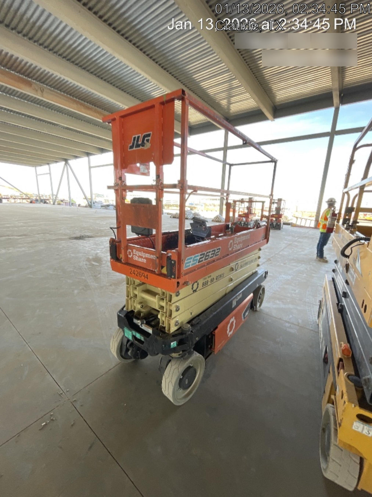 2022 JLG ES2632