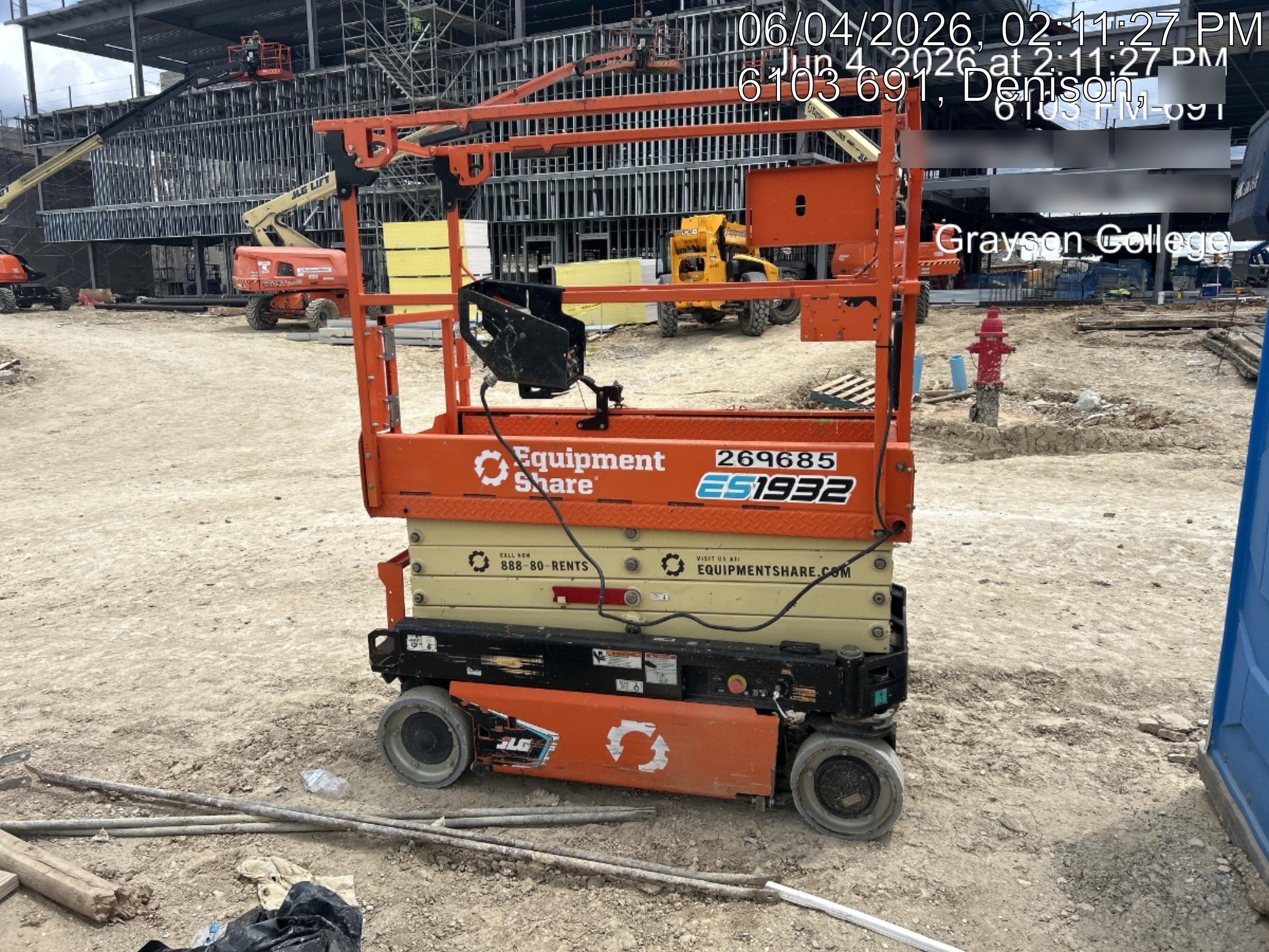 2022 JLG ES1932