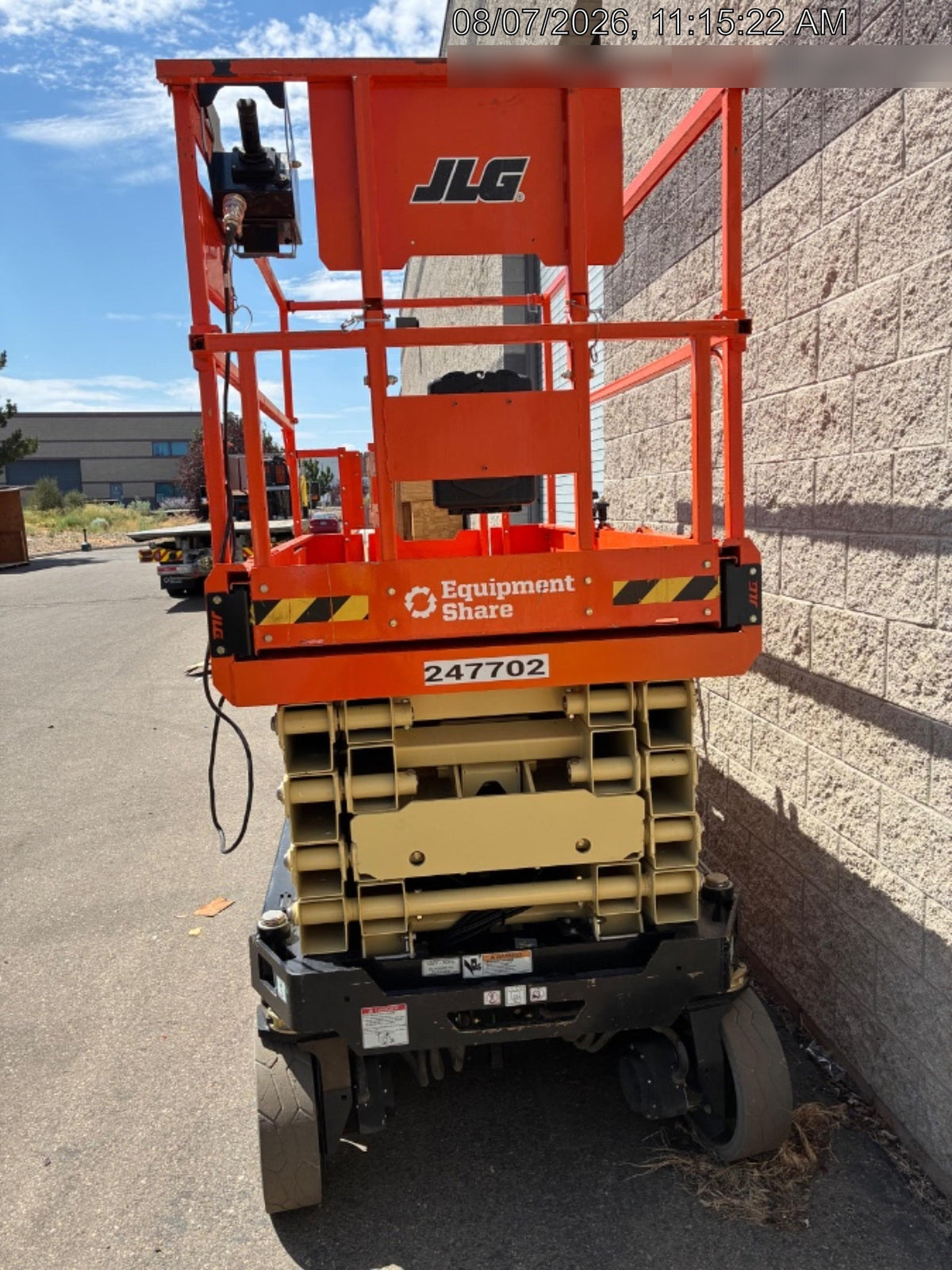 2022 JLG ES3246