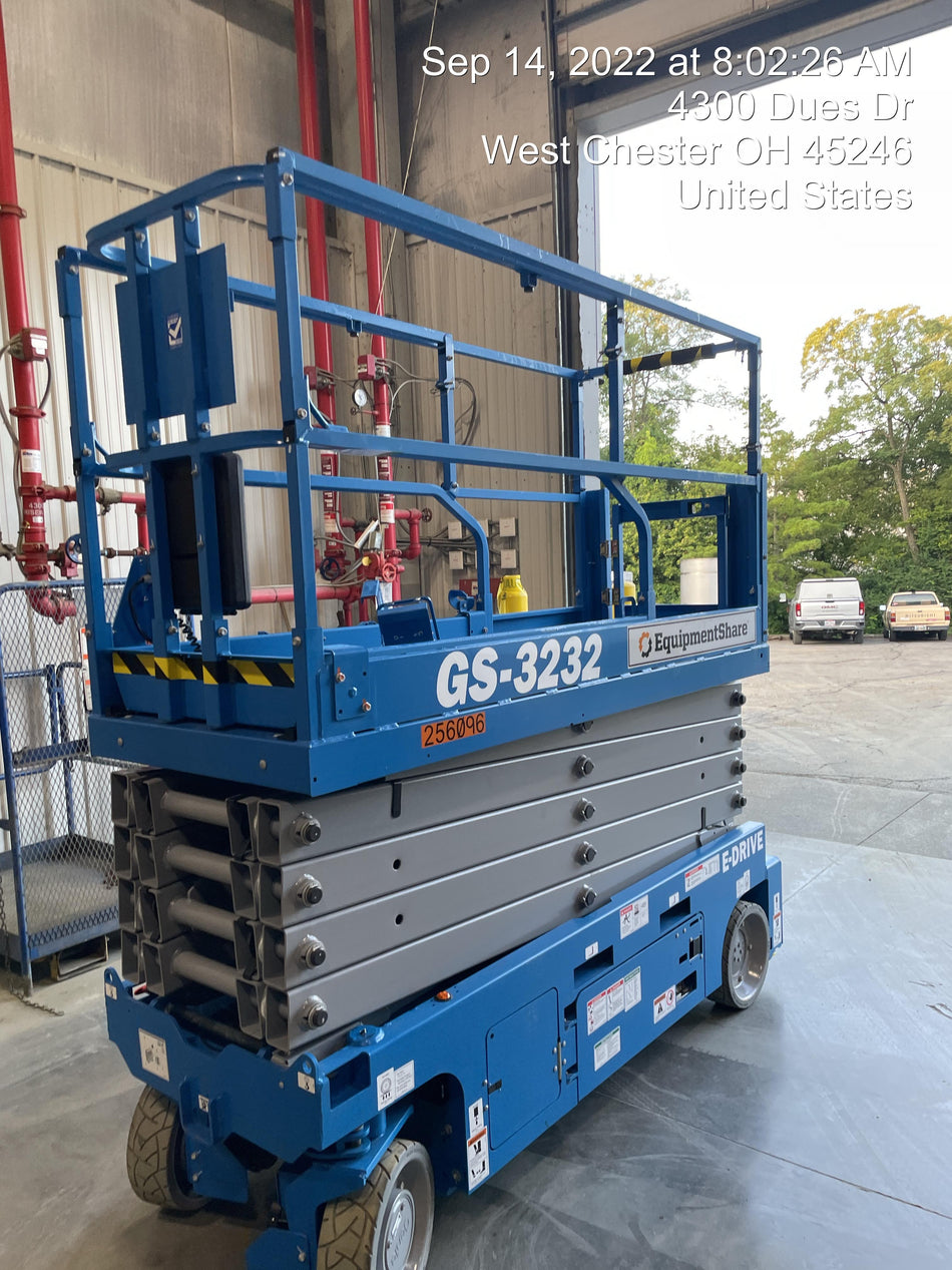 2022 GENIE GS-3232