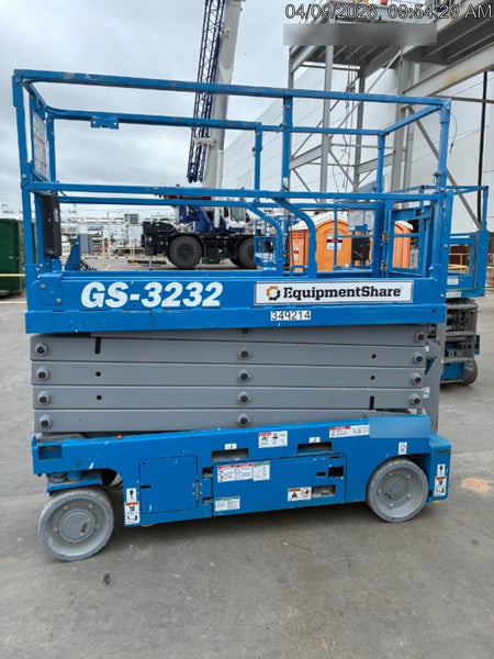 2023 GENIE GS-3232