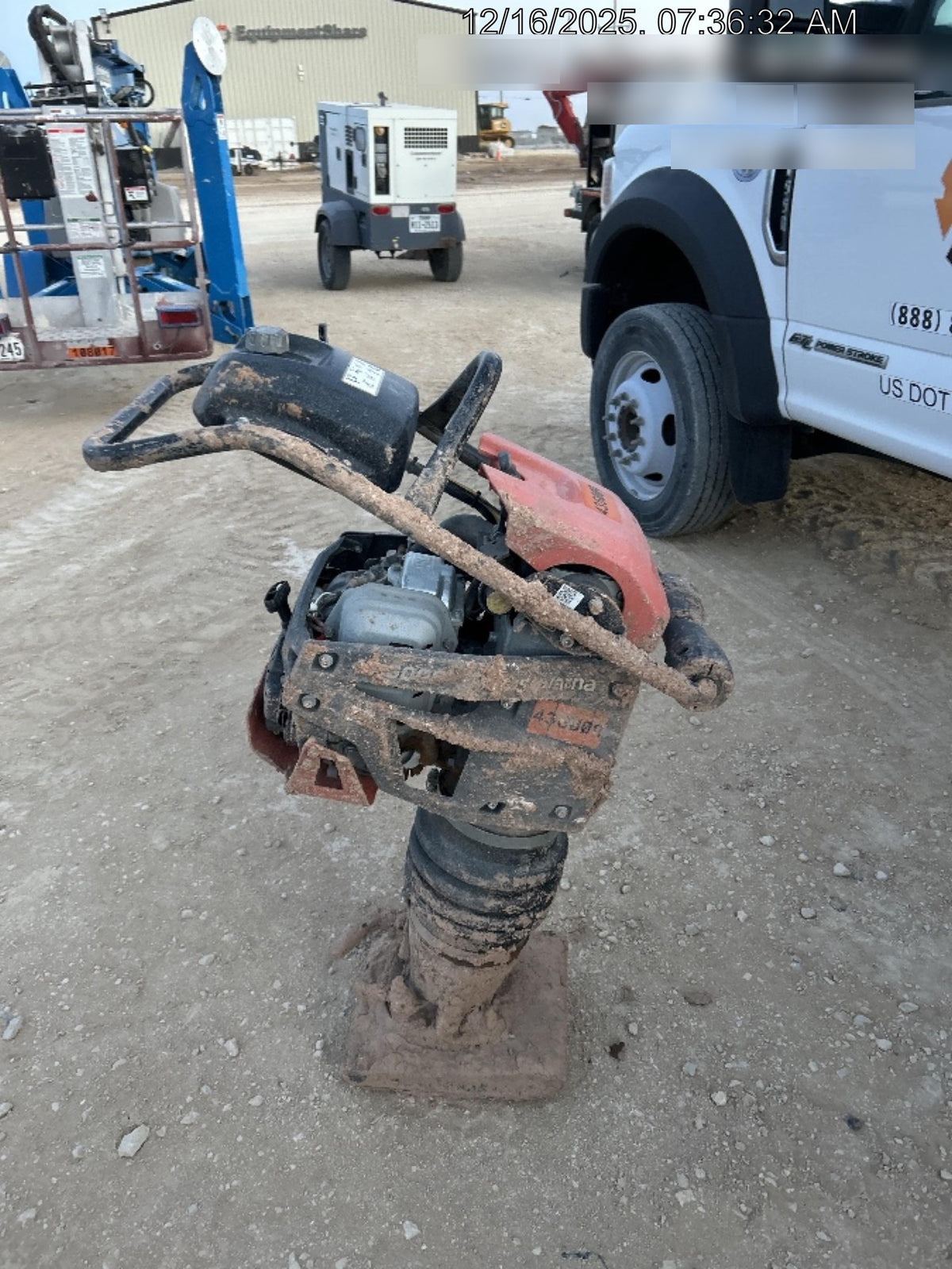 2024 HUSQVARNA LT6005